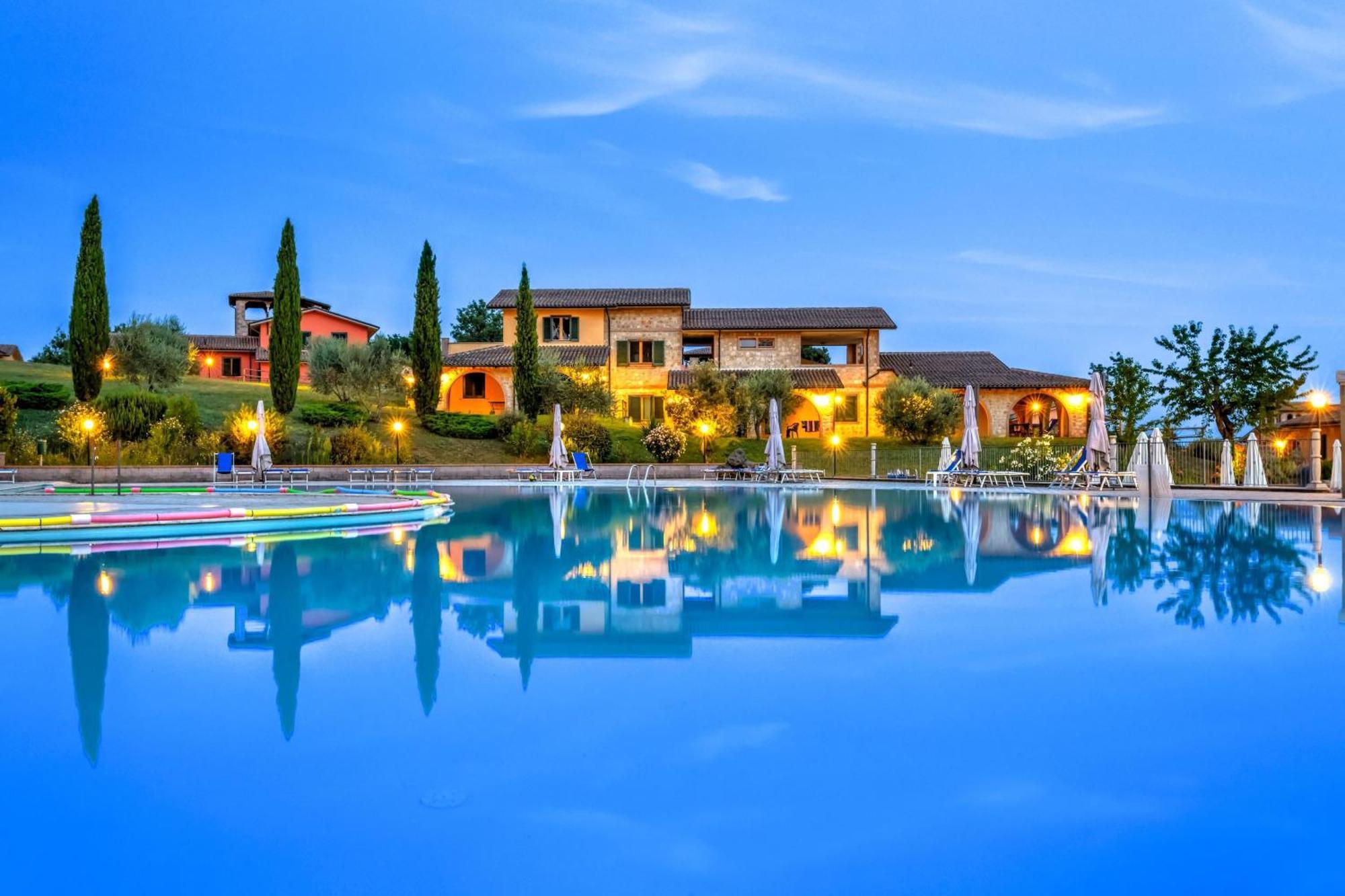 Residence With Swimming Pool Immersed In The Typical Tuscan Countryside Just 5 Minutes From Massa Marittima Podere Pian Mucini Exterior photo