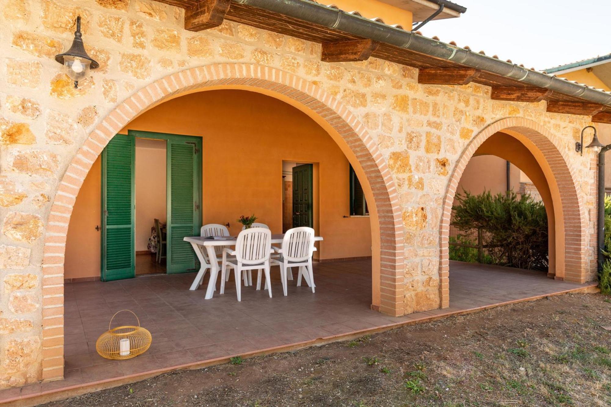 Residence With Swimming Pool Immersed In The Typical Tuscan Countryside Just 5 Minutes From Massa Marittima Podere Pian Mucini Room photo