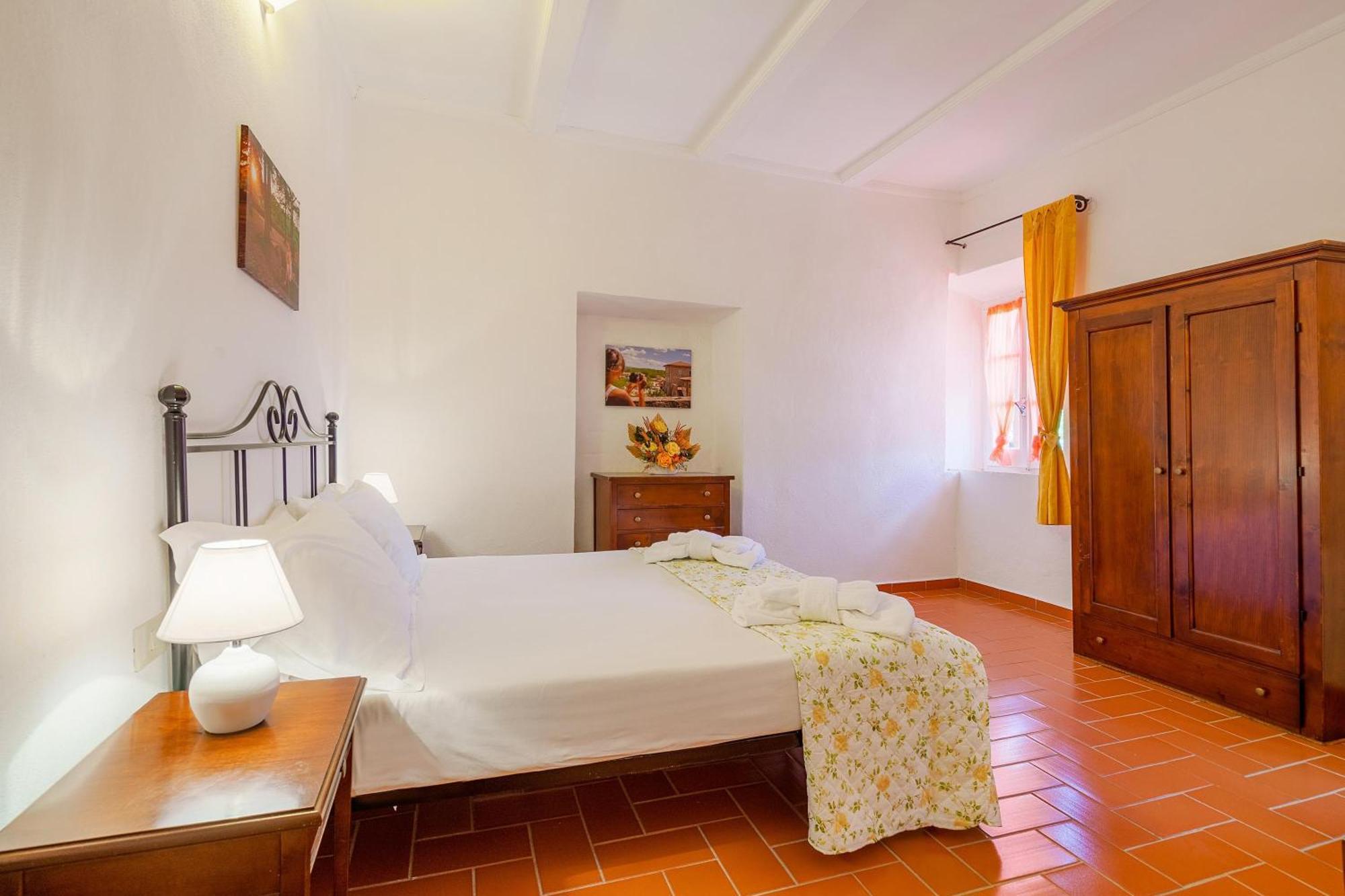 Residence With Swimming Pool Immersed In The Typical Tuscan Countryside Just 5 Minutes From Massa Marittima Podere Pian Mucini Room photo